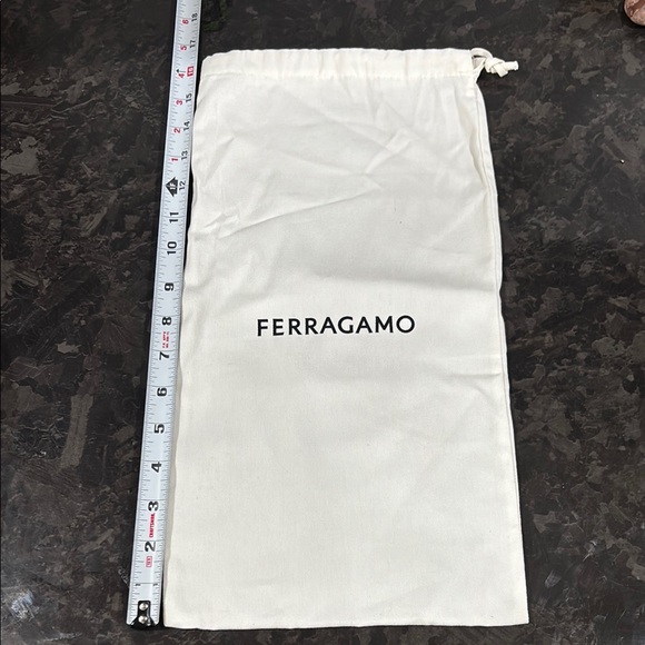 Salvatore Ferragamo dust bag Cream Drawstring Bag - Picture 3 of 9